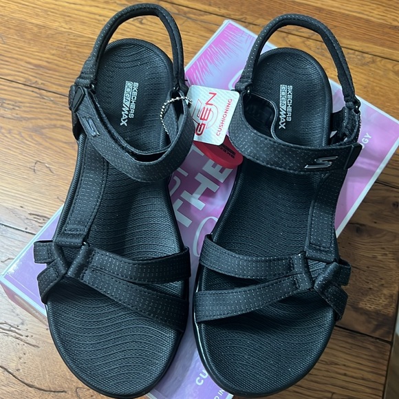 Skechers Shoes - NWT ♥️ Skechers Goga-Max On-the-go 600 - Brilliancy Sandals ♥️HOST PICK♥️